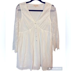 Magnolia Boutique blouse top shirt white lace sleeves lined Sz S   G 18